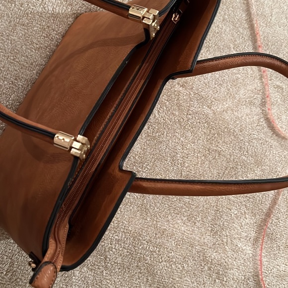 Brown handbag with detachable shoulder strap. Fully lined. - Picture 7 of 7